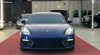 PORSCHE PANAMERA 4S 2023