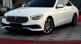 Mercedes E200